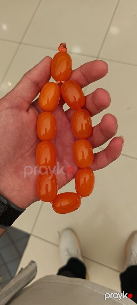 Kəhrəba təsbeh — Bakı