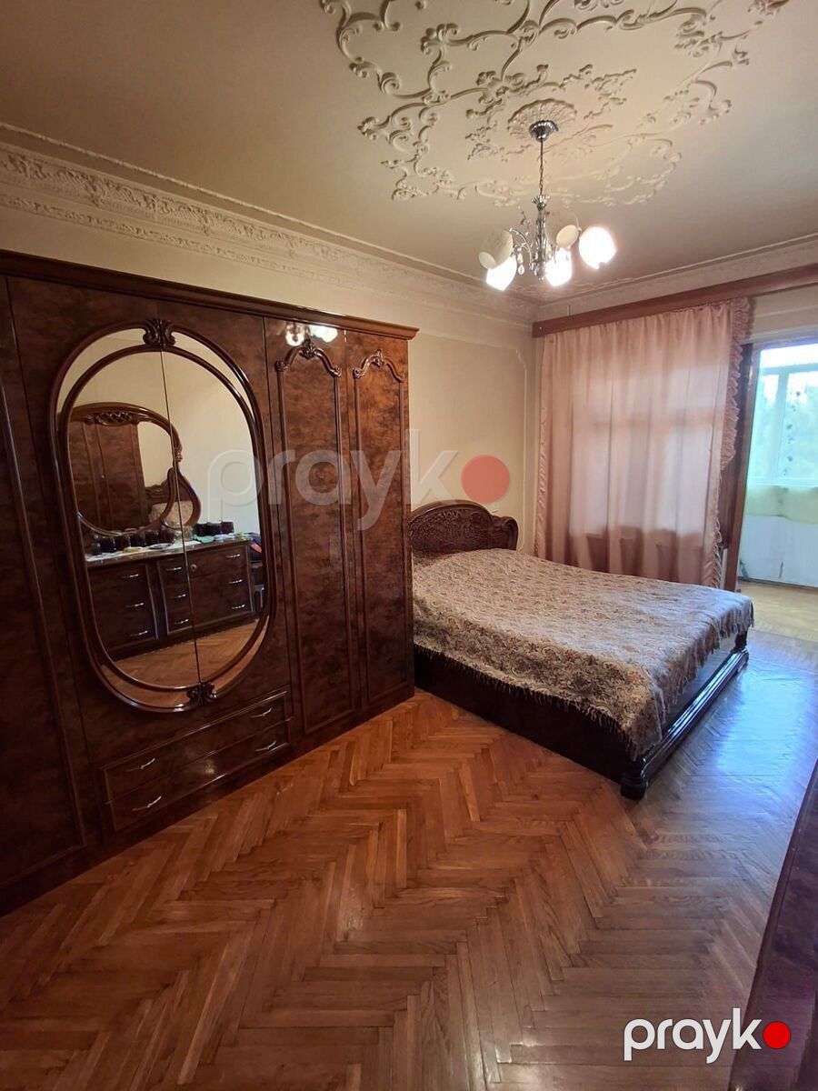 Satılır 5 otaqlı köhnə tikili 150 m² — Mənzil, Bakı (9)