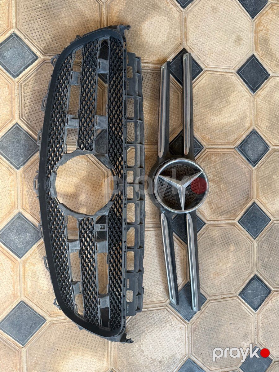 Mercedes W213 radiator barmaqlığı — Ehtiyat hissələri və aksesuarlar, Gəncə (2)