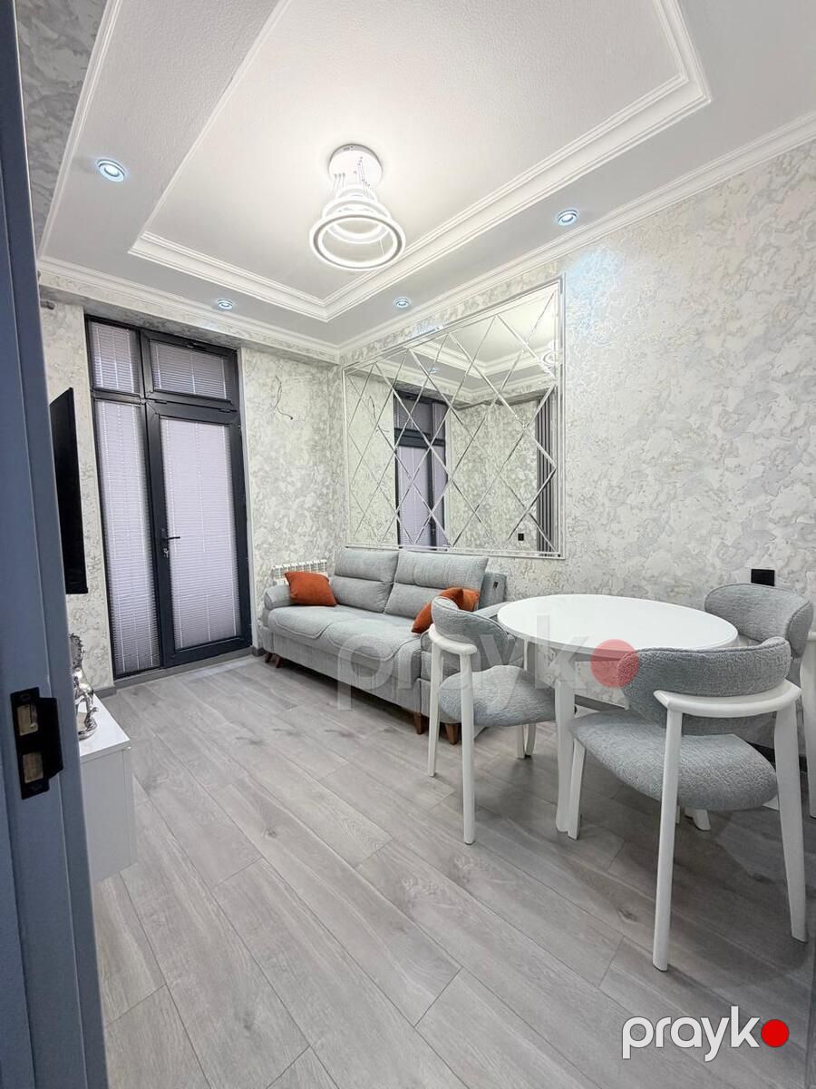 Satılır 2 otaqlı köhnə tikili 42 m² — Mənzil, Bakı (2)