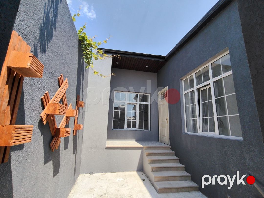 Həyət evi, Koroğlu m — Ev, villa, Bakı
