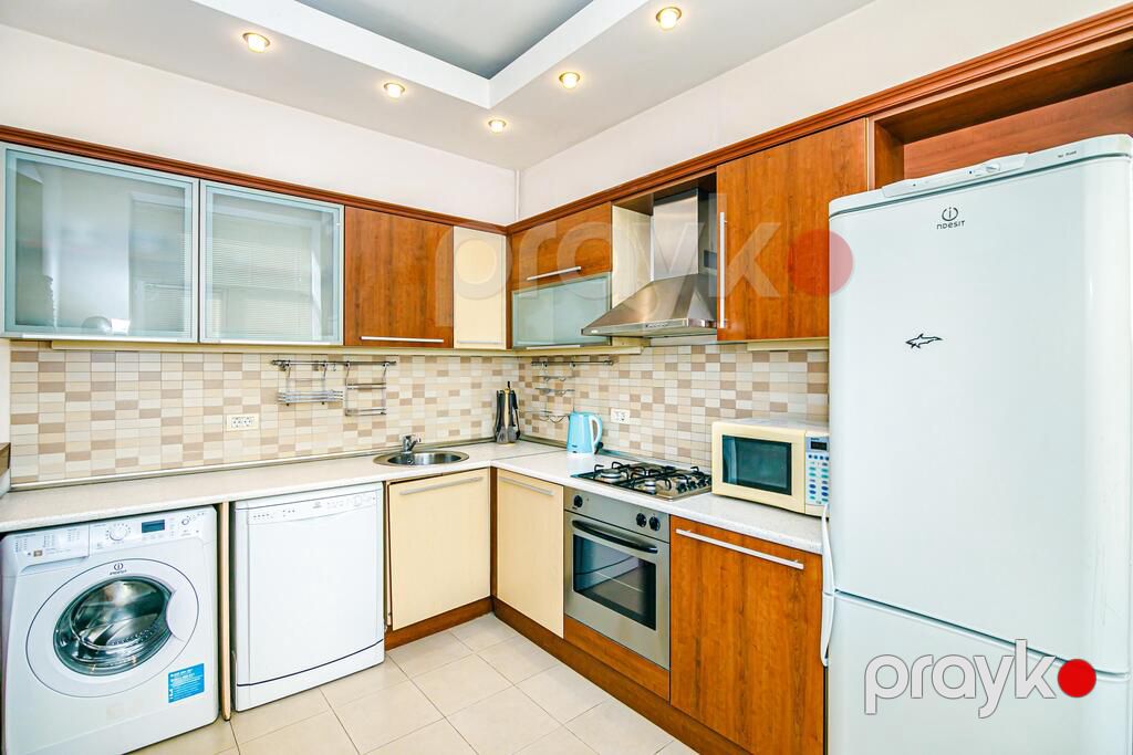 İcarəyə verilir 2 otaqlı köhnə tikili 120 m² — Mənzil, Bakı (10)