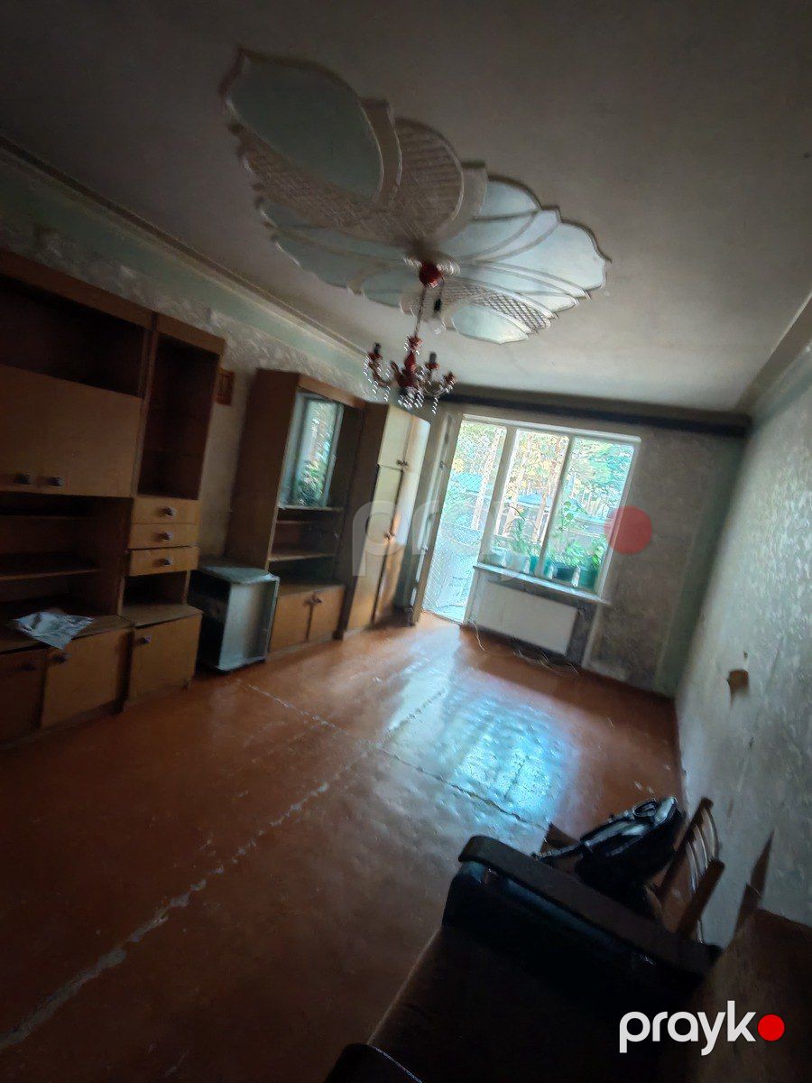 Satılır 3 otaqlı köhnə tikili 80 m² — Mənzil, Sumqayıt