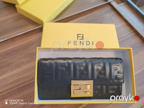 Fendi qadın pulqabısı - Model: Fendi FF reli̇ef loqolu qara dəri — Füzuli