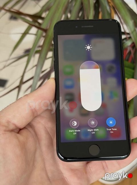 IPhone SE 2020, 128 GB, Qara, Barmaq izi — Bakı