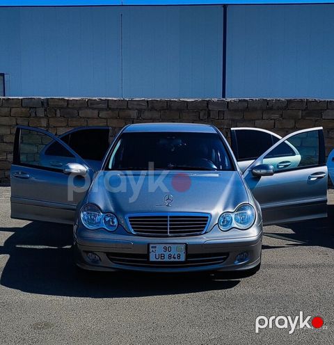 Mercedes C 180, 1.8 L, 2004 il, 370 441 km — Bakı