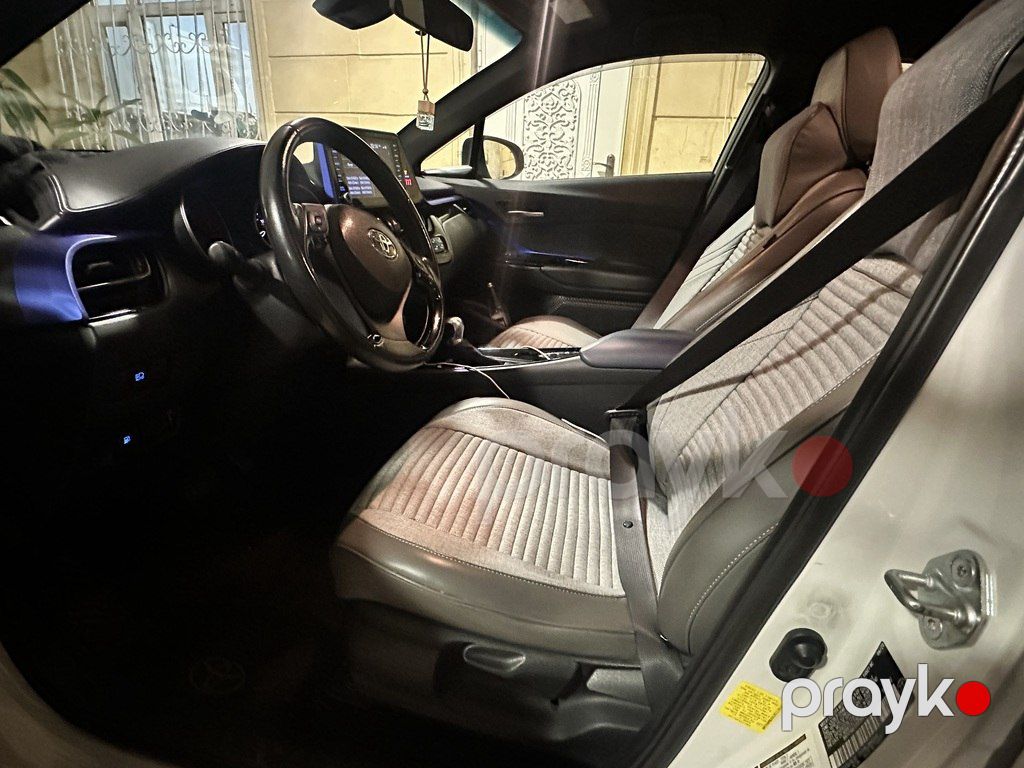 Toyota C-HR, 2.0 L, 2020 il, 101 000 km — Avtomobillər, Bakı (8)