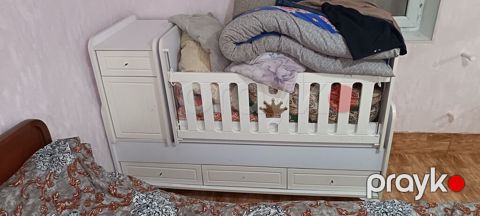 Uşaq beşiyi – çevrilə bilən model - Material: ağ rəngli Mdf/ldsp — Bakı