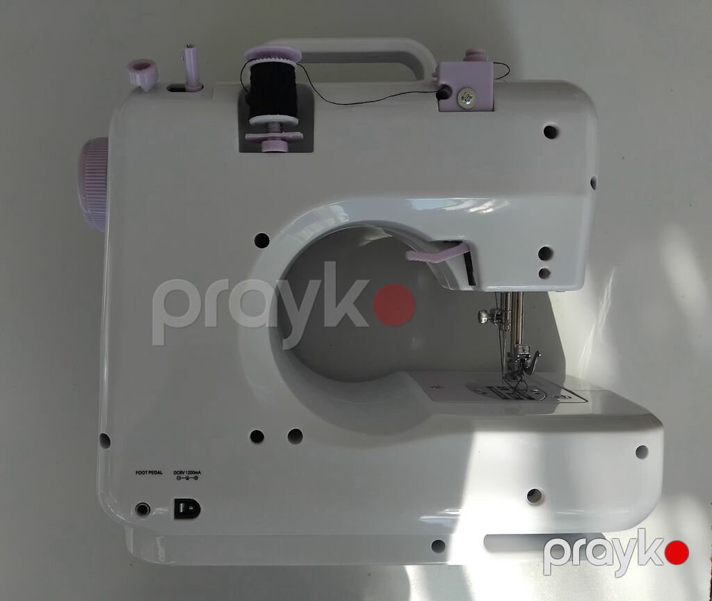 Çoxfunksiyalı ev tikiş maşını – robo. Xüsusiyyətlər: - 12 ədəd — Tikiş və işəmə maşınları, Xaçmaz (4)