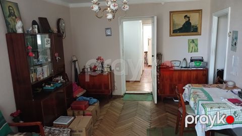 Satılır 3 otaqlı köhnə tikili 60 m² — Bakı