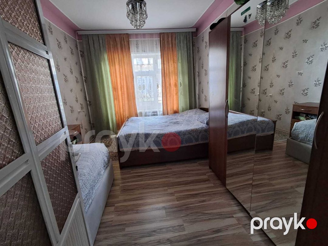 Satılır 3 otaqlı köhnə tikili 70 m² — Mənzil, Bakı