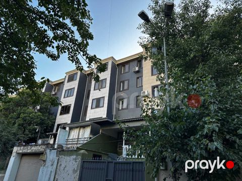 Satılır 1 otaqlı köhnə tikili 40 m² — Bakı