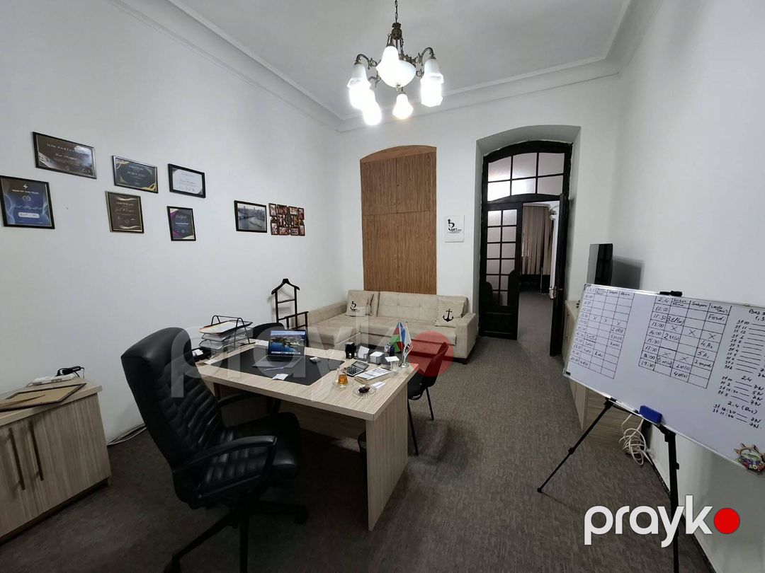 Satılır 5 otaqlı köhnə tikili 190 m² — Mənzil, Bakı (7)