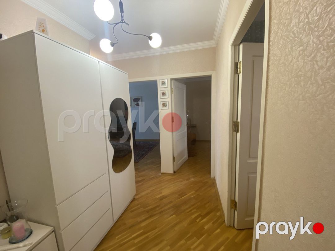 Satılır 4 otaqlı köhnə tikili 100 m² — Mənzil, Bakı (11)
