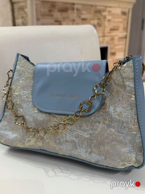 Mavi mini çanta - Dizayn: Pastel mavi rəngdə flap qapaqlı model, ön — Bakı