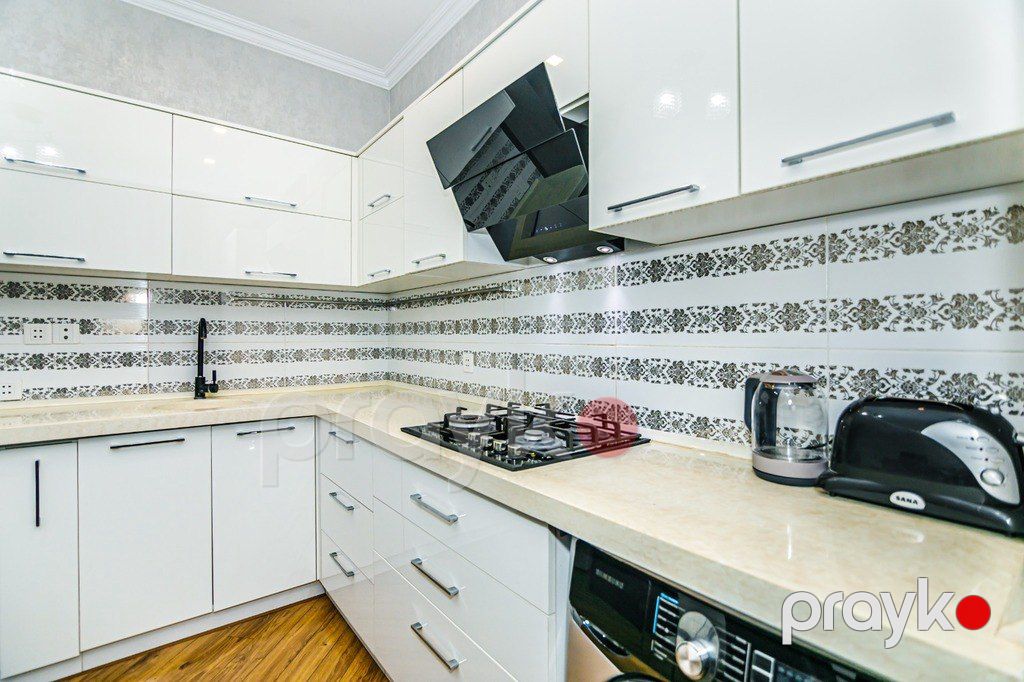 İcarəyə verilir 2 otaqlı köhnə tikili 95 m² — Mənzil, Bakı (4)