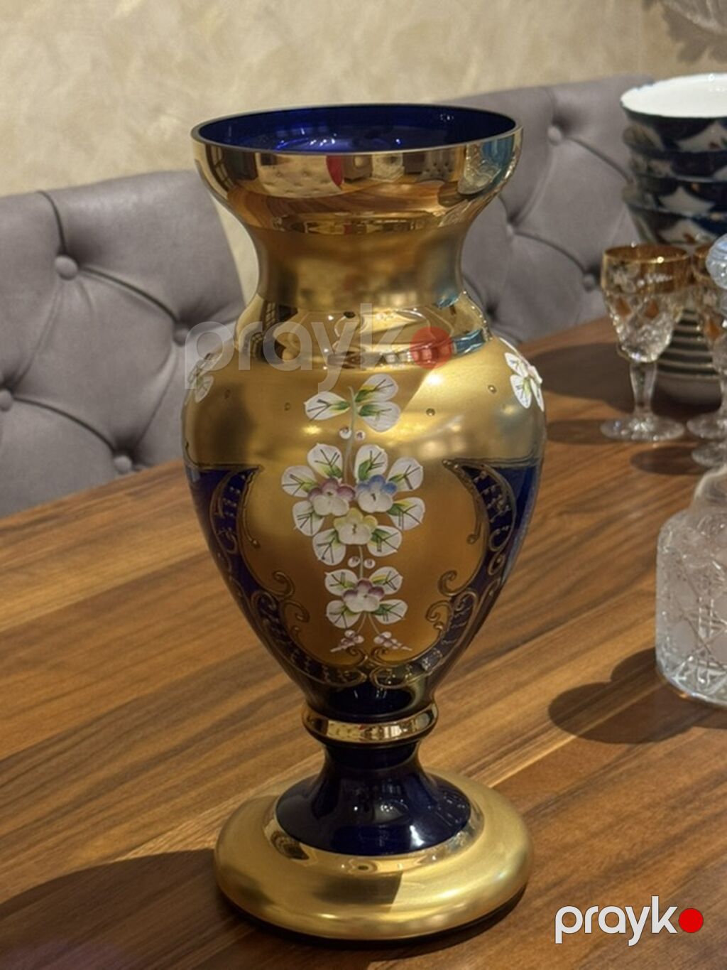Bir vaza, Bogem şüşəsi — Vaazalar, kreslolar, süni çiçəklər, Bakı (3)