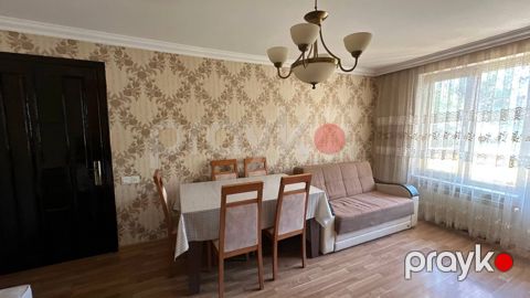 Satılır 2 otaqlı köhnə tikili 55 m²