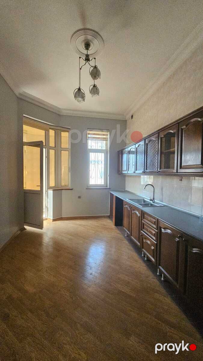 İcarəyə verilir 10 otaqlı həyət evi/bağ evi 200 m² — Ev, villa, Bakı (7)