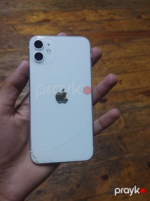 Apple iPhone 11 White 128GB/4GB — Bakı