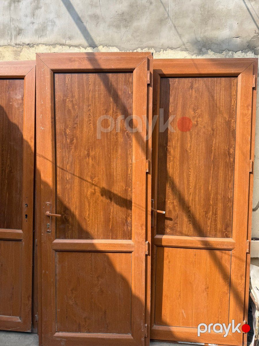 Plastik qapılar — Təmir və inşaat, Bakı (4)