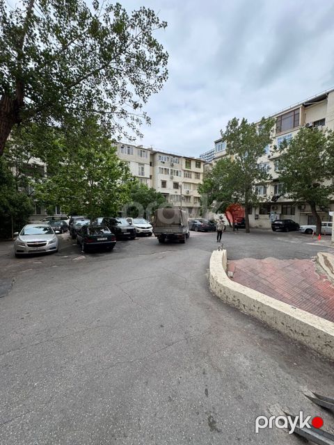 Satılır 4 otaqlı yeni tikili 230 m² — Bakı