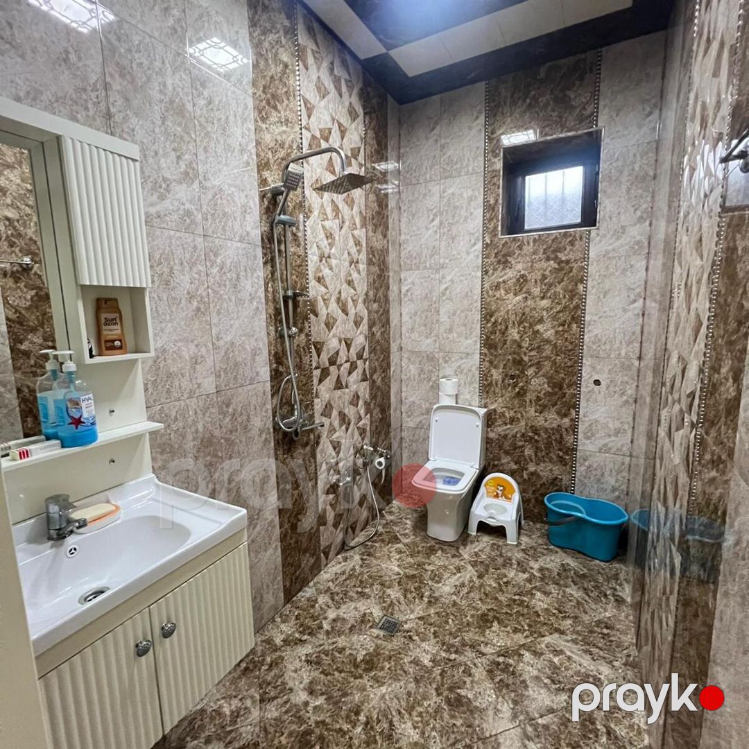 Satılır 4 otaqlı həyət evi/bağ evi 200 m² — Ev, villa, Bakı (12)