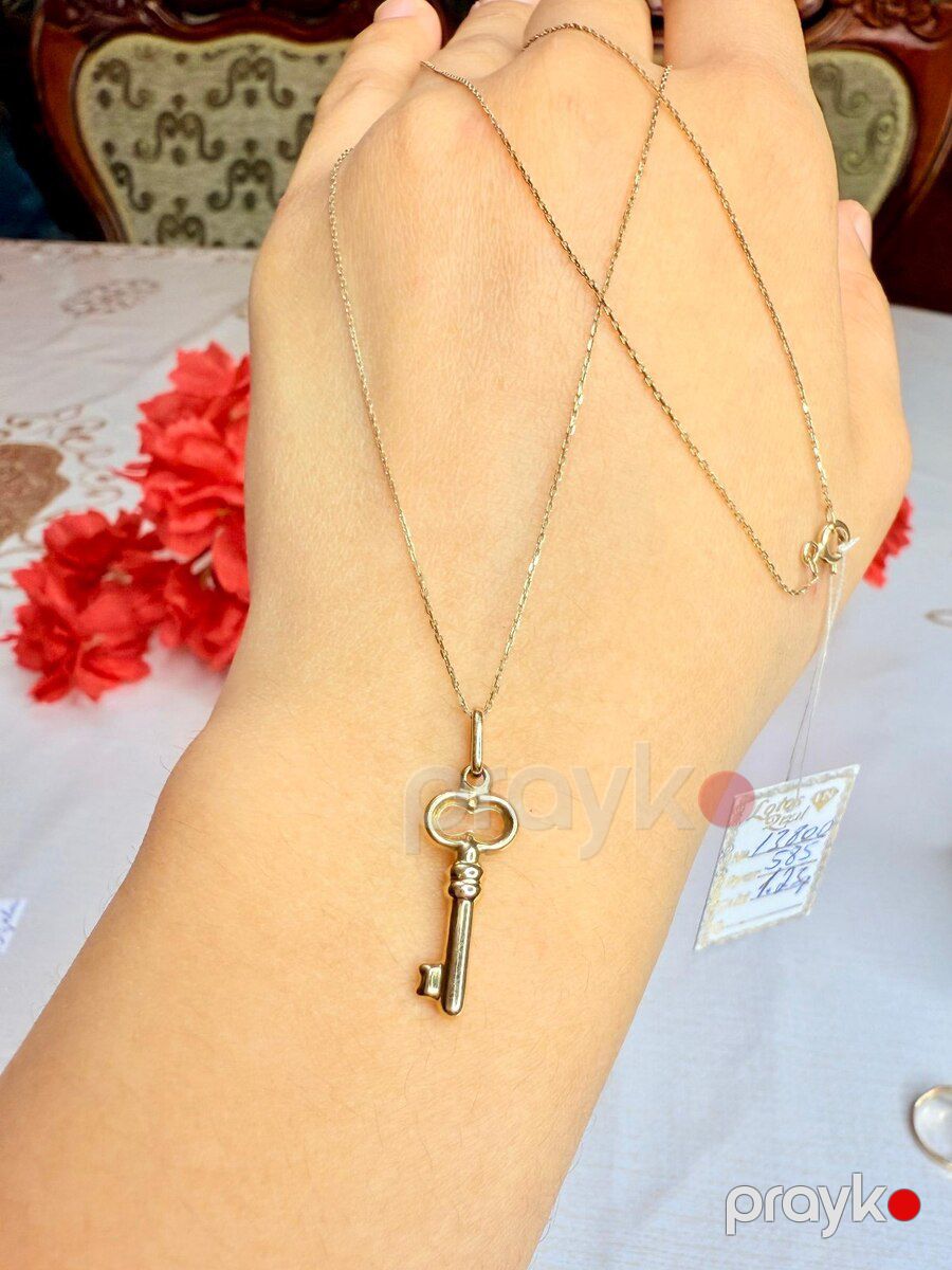 Qızıl boyunbağı — Şəxsi əşyalar, Bakı (8)