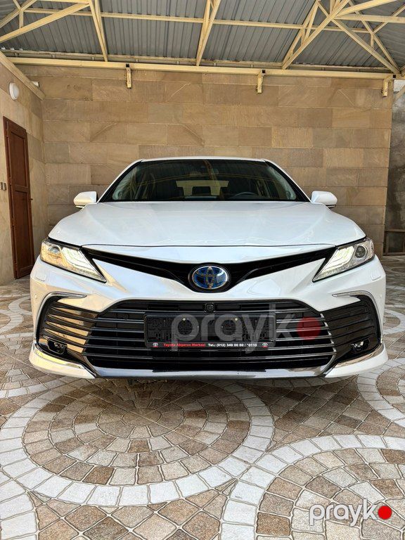 Toyota Camry, 2.5 L, 1.6 kWh, 2023 il, 62 000 km — Avtomobillər, Bakı