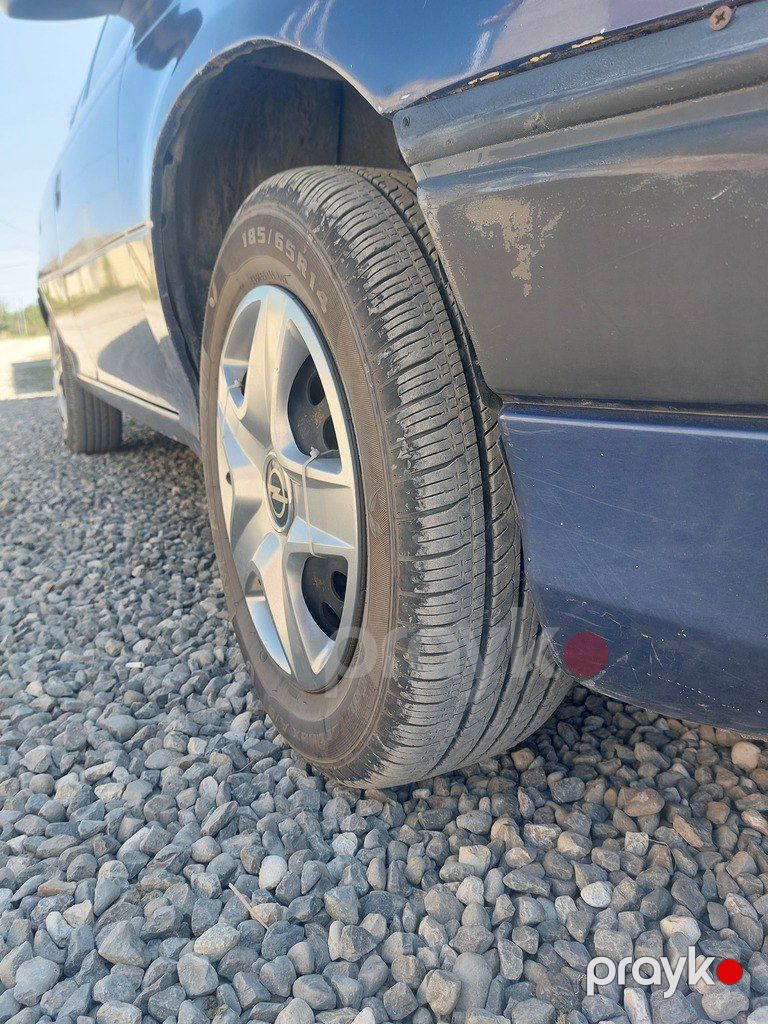 Opel Astra, 1.6 L, 1995 il, 455 000 km — Avtomobillər, Quba (6)