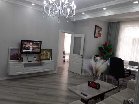 Satılır 3 otaqlı yeni tikili 90 m² — Apartment