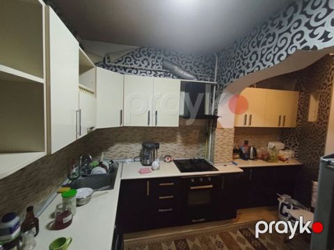 Mətbəx mebeli satilir Üzərində qaz moyka aspirator soba Hamsi daxil — Digah