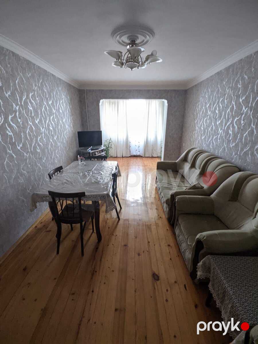 Satılır 4 otaqlı köhnə tikili 110 m² — Mənzil, Bakı