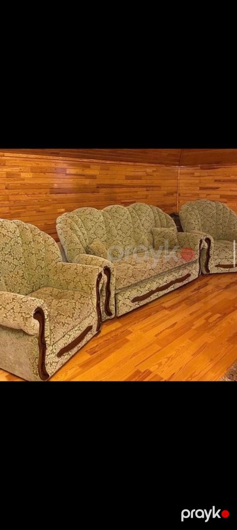 Klassik üslublu yumşaq mebel dəsti - Tərkibi: 3 yerlik divan + 2 ədəd — Bakı