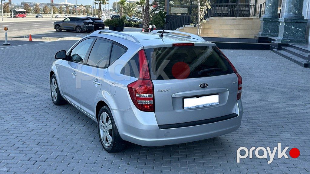 Kia Ceed SW, 1.6 L, 2009 il, 298 000 km — Avtomobillər, Bakı (6)