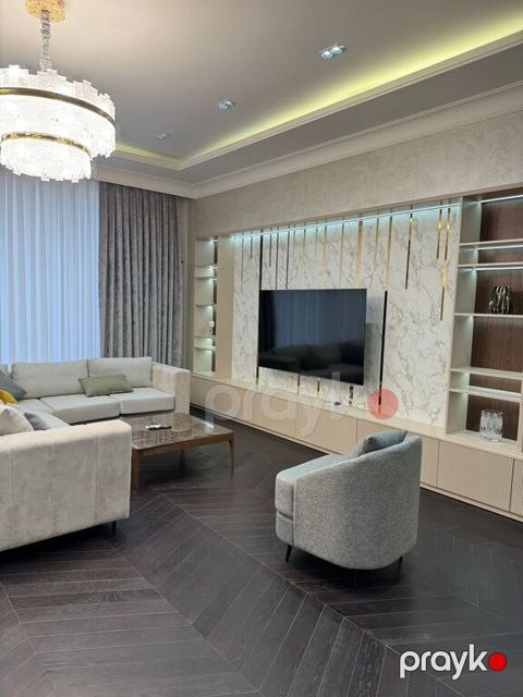 İcarəyə verilir 3 otaqlı yeni tikili 180 m² — Bakı