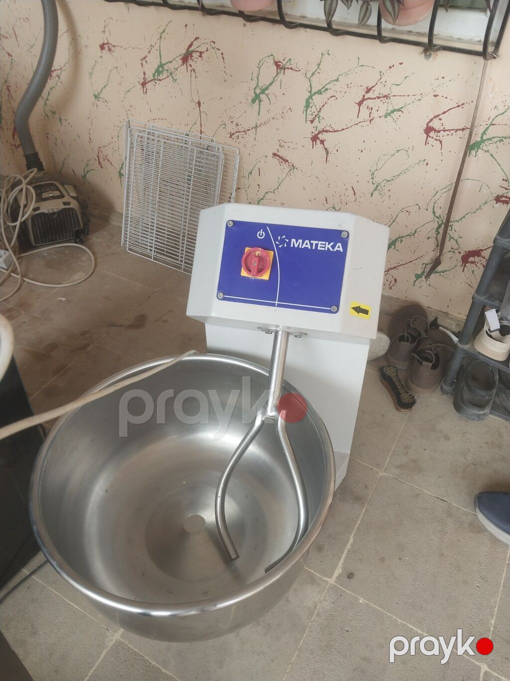 Mateka sənaye tipli xəmir yoğurma maşını 40 kilo xəmir yogurur əla — Peşəkar mətbəx texnikası, Bakı