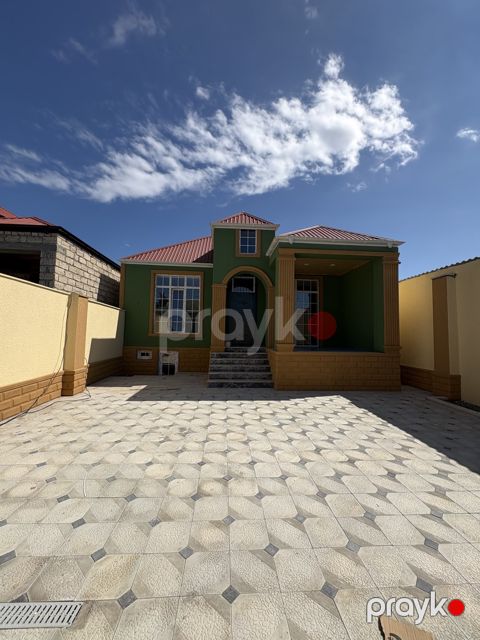 Satılır 4 otaqlı həyət evi/bağ evi 110 m² — Bakı