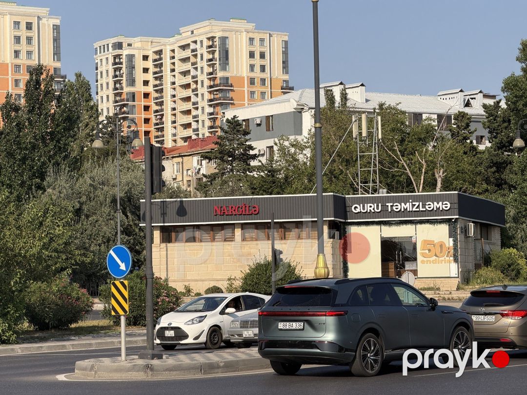 Satılır 4 otaqlı köhnə tikili 100 m² — Mənzil, Bakı (3)