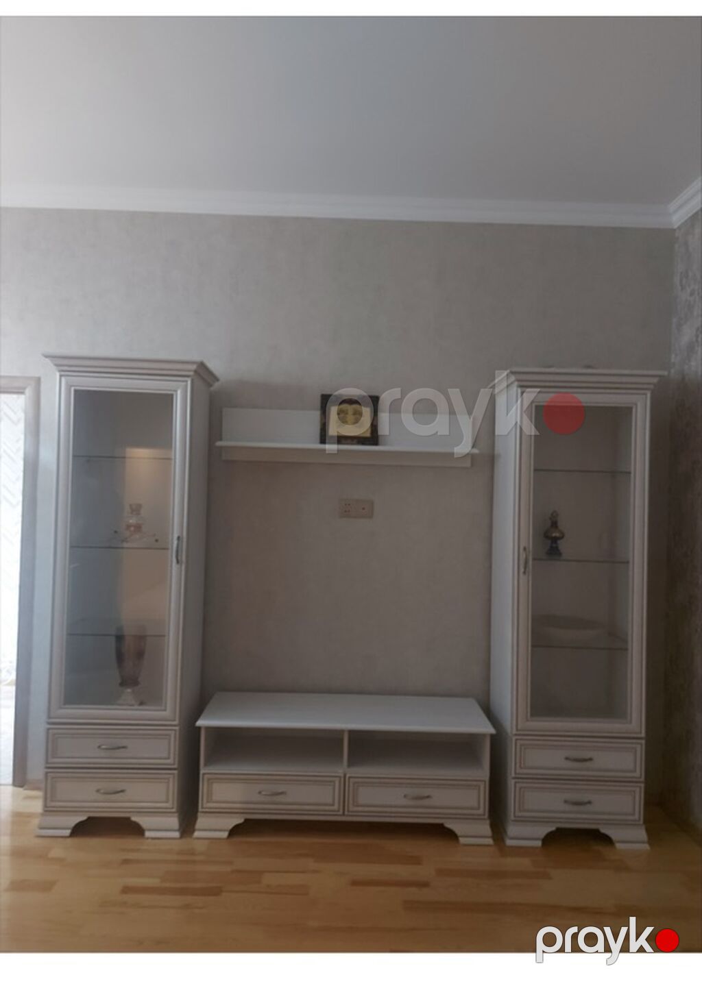 Klassik üslubda qonaq otağı üçün mebel dəsti Tərkibi: - TV stendi: 2 — Qonaq otağı üçün, Bakı (2)