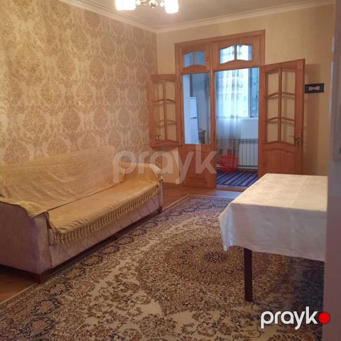 İcarəyə verilir 2 otaqlı köhnə tikili 50 m²