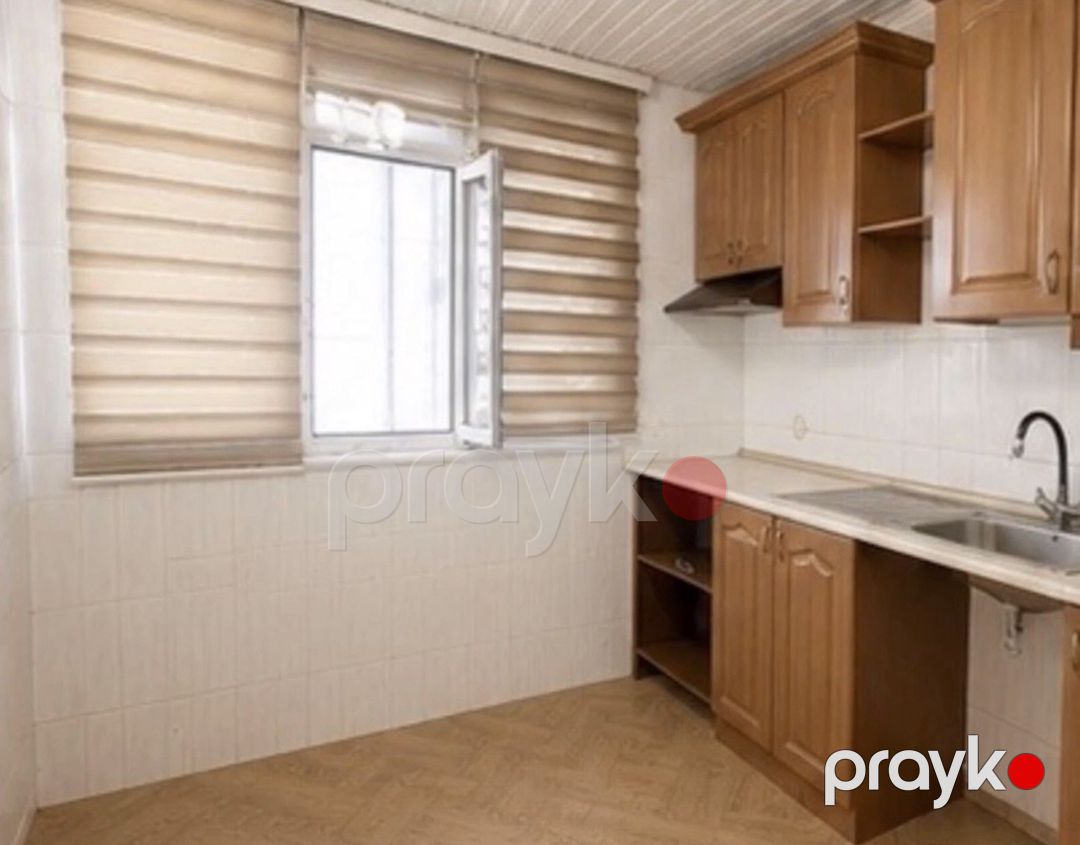 Satılır 2 otaqlı köhnə tikili 50 m² — Mənzil, Bakı (5)
