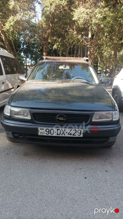 Opel Astra, 1996 il — Tovuz