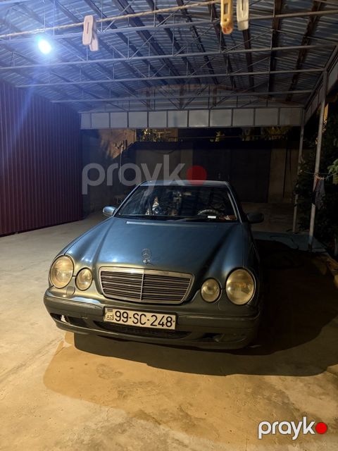 Mercedes E 220, 2.2 L, 2001 il, 125 000 km — Bakı