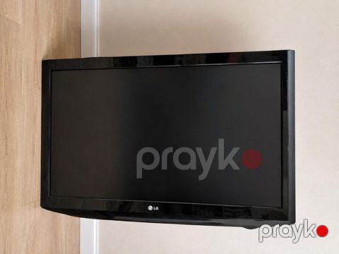 Lg televizor. 170azn. Sade, smart deyil. 107 ekran. 43 dyum. Ünvan