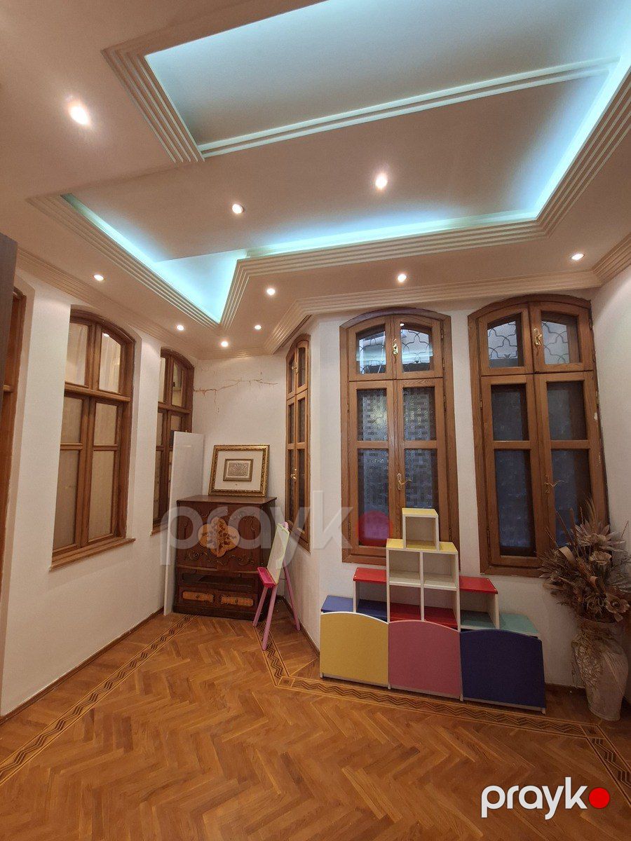 İcarəyə verilir 5 otaqlı köhnə tikili 230 m² — Mənzil, Bakı (12)
