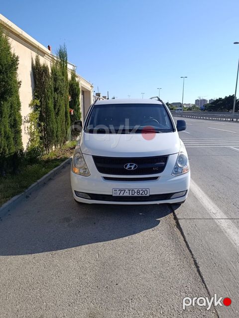 Hyundai h1 avtomat benzin 2.4 mator 11+1 d kateqoriyası əla — Bakı