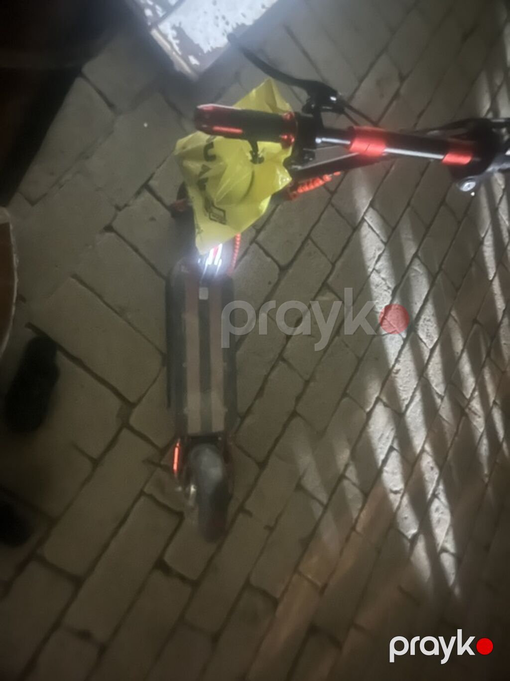 Elektrik skuter - Güclü LED işıq sistemi: ön tərəfdə üçlü faralar və — Skuterlər, Salyan (6)