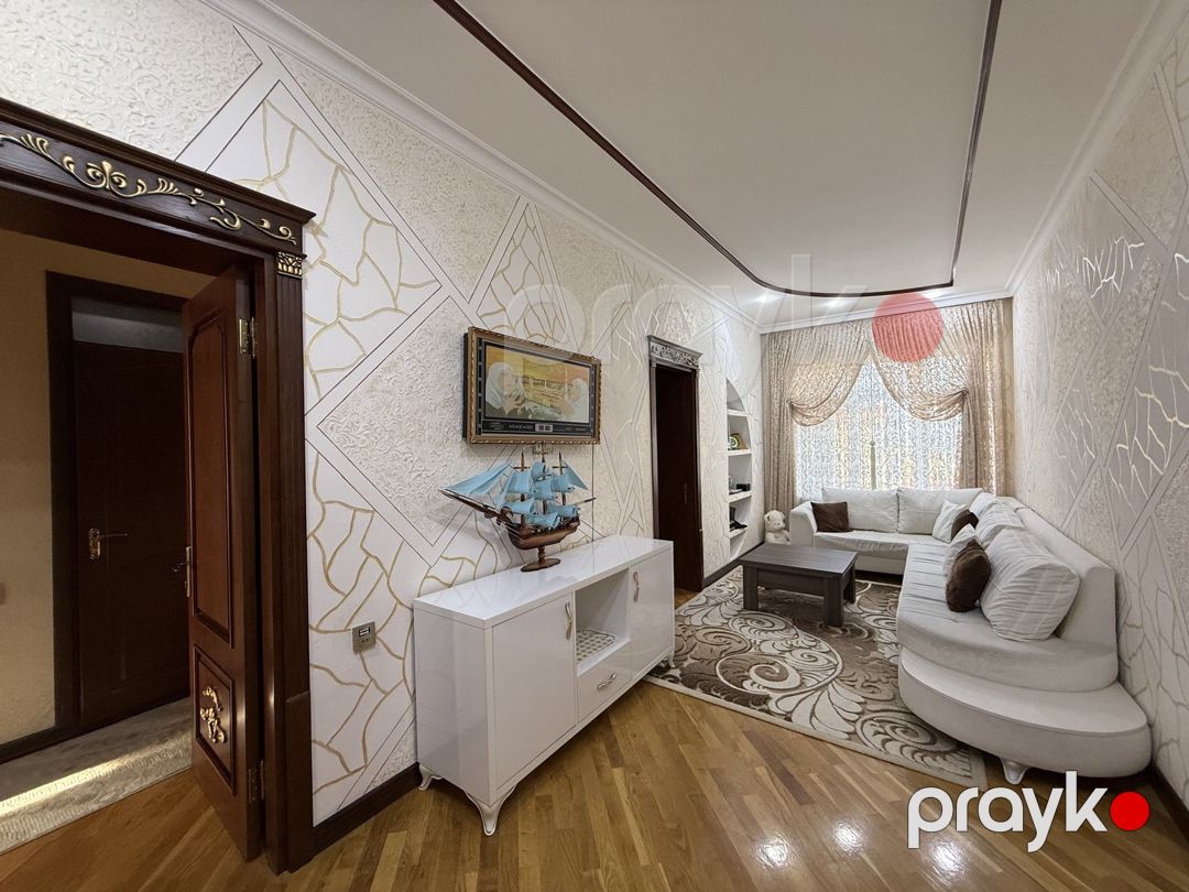 Satılır 6 otaqlı həyət evi/bağ evi 400 m² — Ev, villa, Bakı (9)