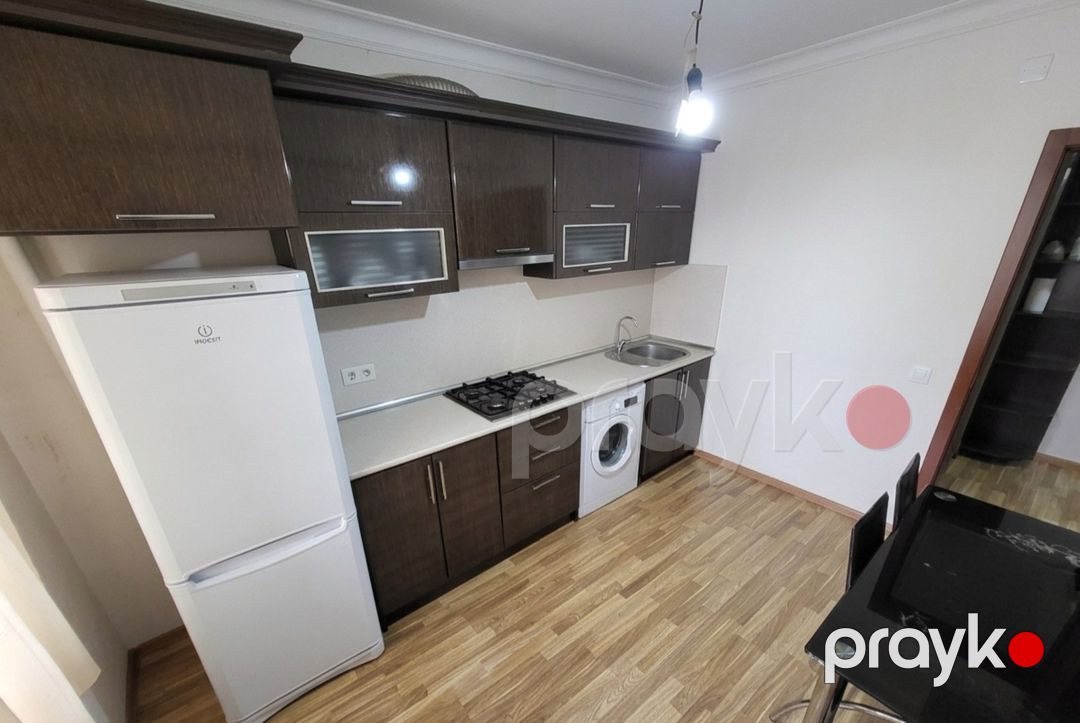 Satılır 1 otaqlı köhnə tikili 45 m² — Mənzil, Bakı (6)